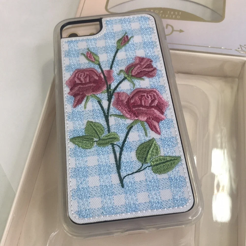 NEW Zero Gravity Iphone 7/8 cover embroidered roses with blue gingham